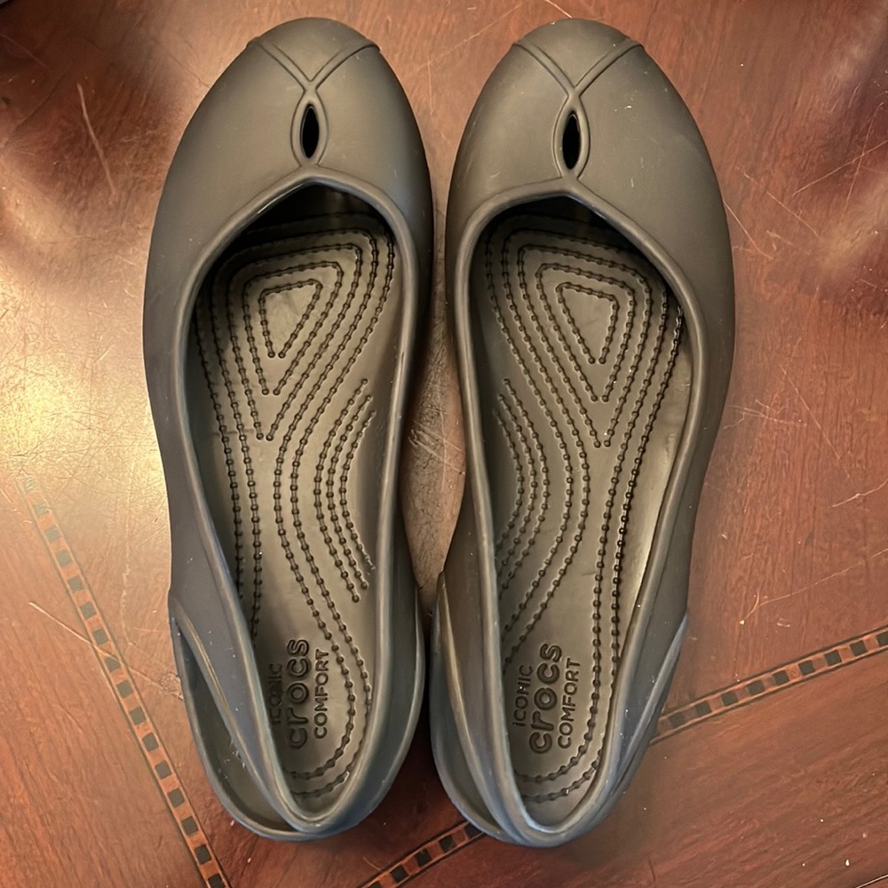 Iconic Crocs Comfort